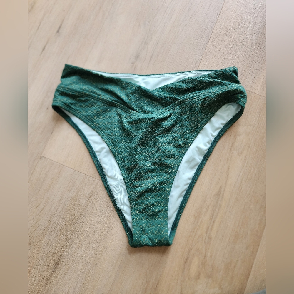 Cupshe Green Bikini Bottom With Gold Lining